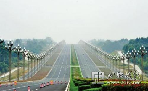 成都天府大道南延线基本贯通 天府广场80分钟跑拢仁寿视高