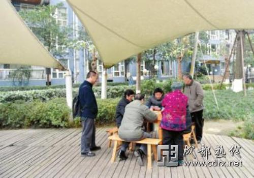 成都有个“土豪小区”世纪朝阳小区“操盘”住房维修金赚了300万