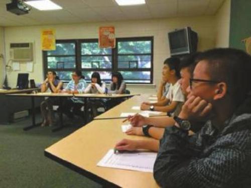 成都学生赴美三天被学校退学 ​言语挑衅嘲笑他人这是暴力！