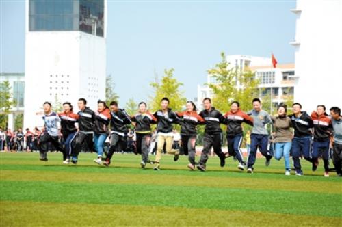 郫县四中（郫县一中犀浦校区）为每个学生开辟成才路径