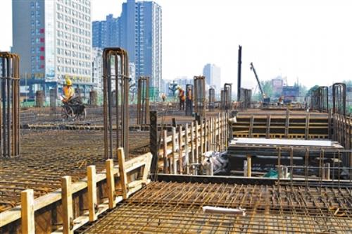 成都地铁3号线三期首个高架站​植物园站预计下月底封顶