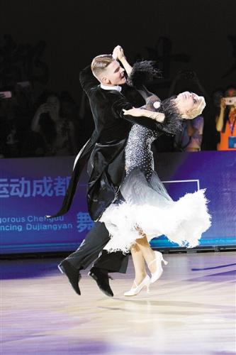 2017世界体育舞蹈节在都江堰完美落幕上演WDSF王者争霸