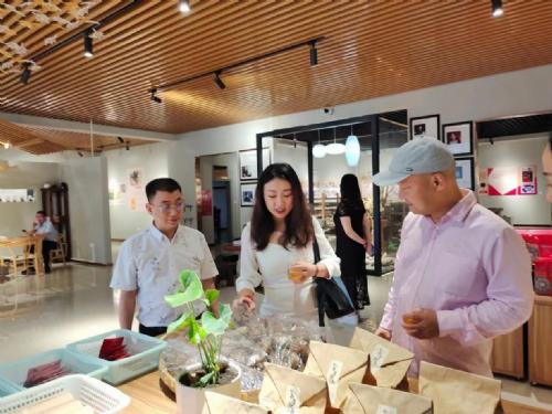 “茹渔”牵手非遗产品，红人电商助力乡村振兴