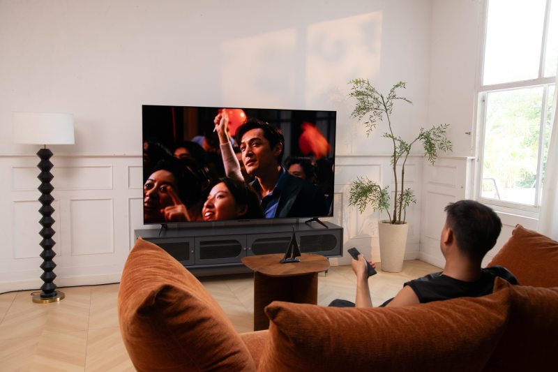 抗反光电视怎么选？TCL T7L Ultra硬核科技成就同级天花板