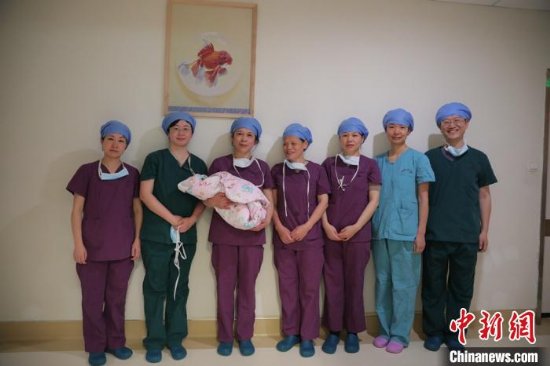 四川首例“第三代试管婴儿”在川大华西第二医院诞生