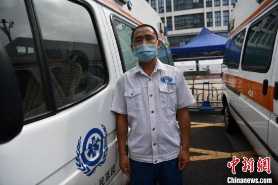 媒体探访泸县地震伤员收治医院：白衣守护新生 救援、防疫两不落