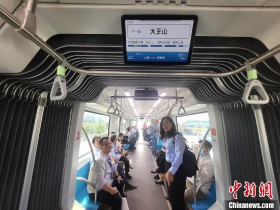 长沙首条旅游云巴在湘江新区开通 可实现全自动无人驾驶