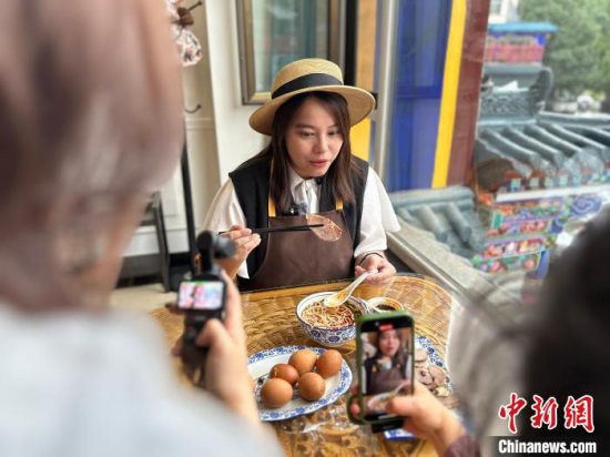 “陇台经贸文化交流月”在兰州启幕 台商觅文旅康养等合作机遇