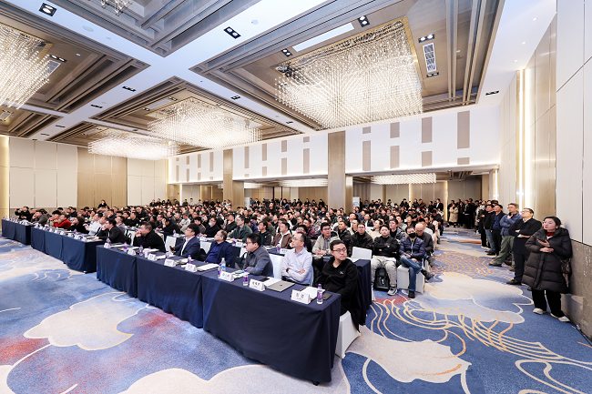 共筑AI新生态,DeepSeek行业影响暨昇腾云AI技术分享会在成都举办