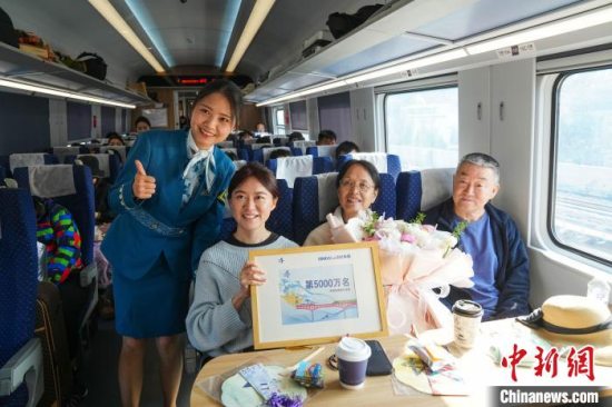 中老铁路累计开行旅客列车7.1万列 发送旅客量突破5000万人次
