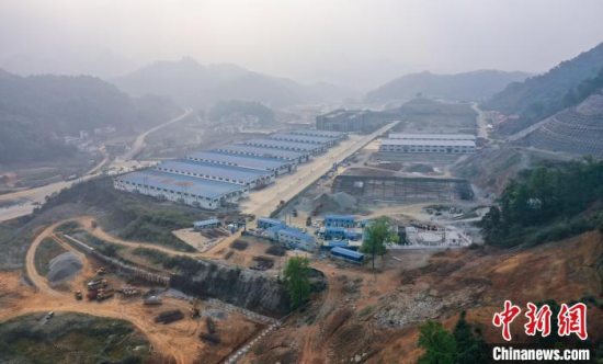 探访靖西市龙邦口岸升级改造现场 已完成80%建设目标