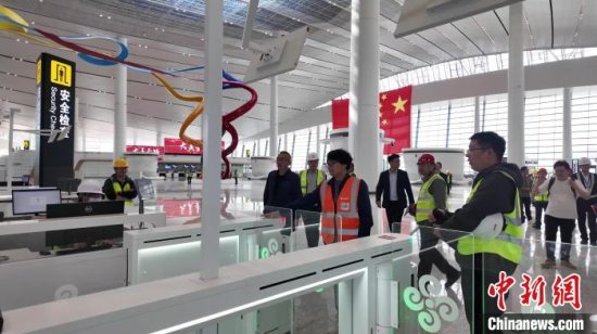 西宁曹家堡国际机场三期扩建工程主体工程通过竣工验收 全面投运后保障能力将实现跨越式提升