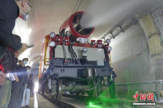 眉山:全国首台地铁应急救援综合保障车完成样机测试 眉山:全国首台地铁应急救援综合保障车完成样机测试