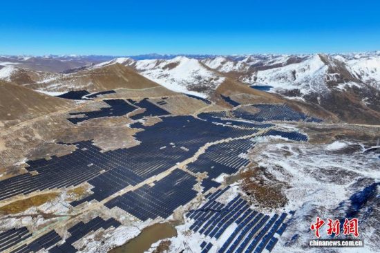 高海拔光伏电站投产 四川阿坝州壤塘县补能源短板 高海拔光伏电站投产 四川阿坝州壤塘县补能源短板