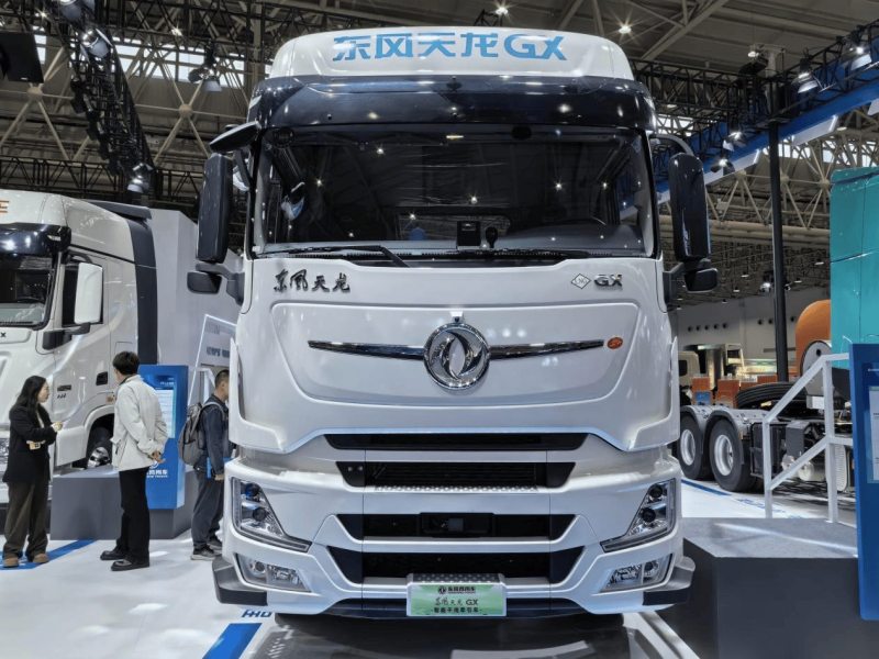 不玩虚的！东风天龙GX智能干线牵引车助新手秒变老司机