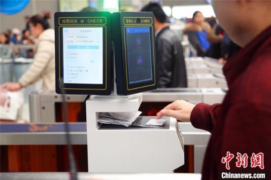 中国铁路郑州局“无纸化”电子客票乘车再增9个车站