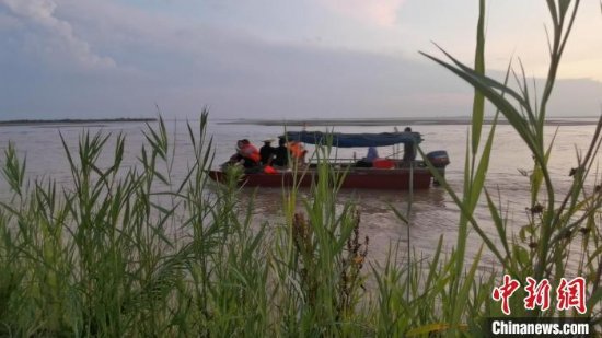 永济黄河滩6名学生落水搜救持续进行已打捞出5名