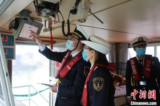 广西海事局联合交通运输部南海航海保障中心等3家单位开展2023年西江干线第一次联合巡航